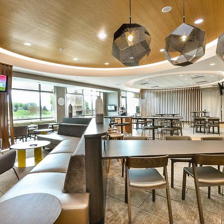Springhill Suites By Marriott Гранд-Форкс Экстерьер фото