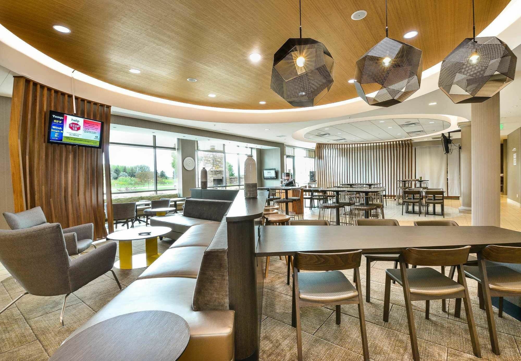 Springhill Suites By Marriott Гранд-Форкс Экстерьер фото